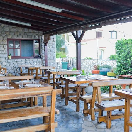باغ Mb Pag Bed&Breakfast المظهر الخارجي الصورة