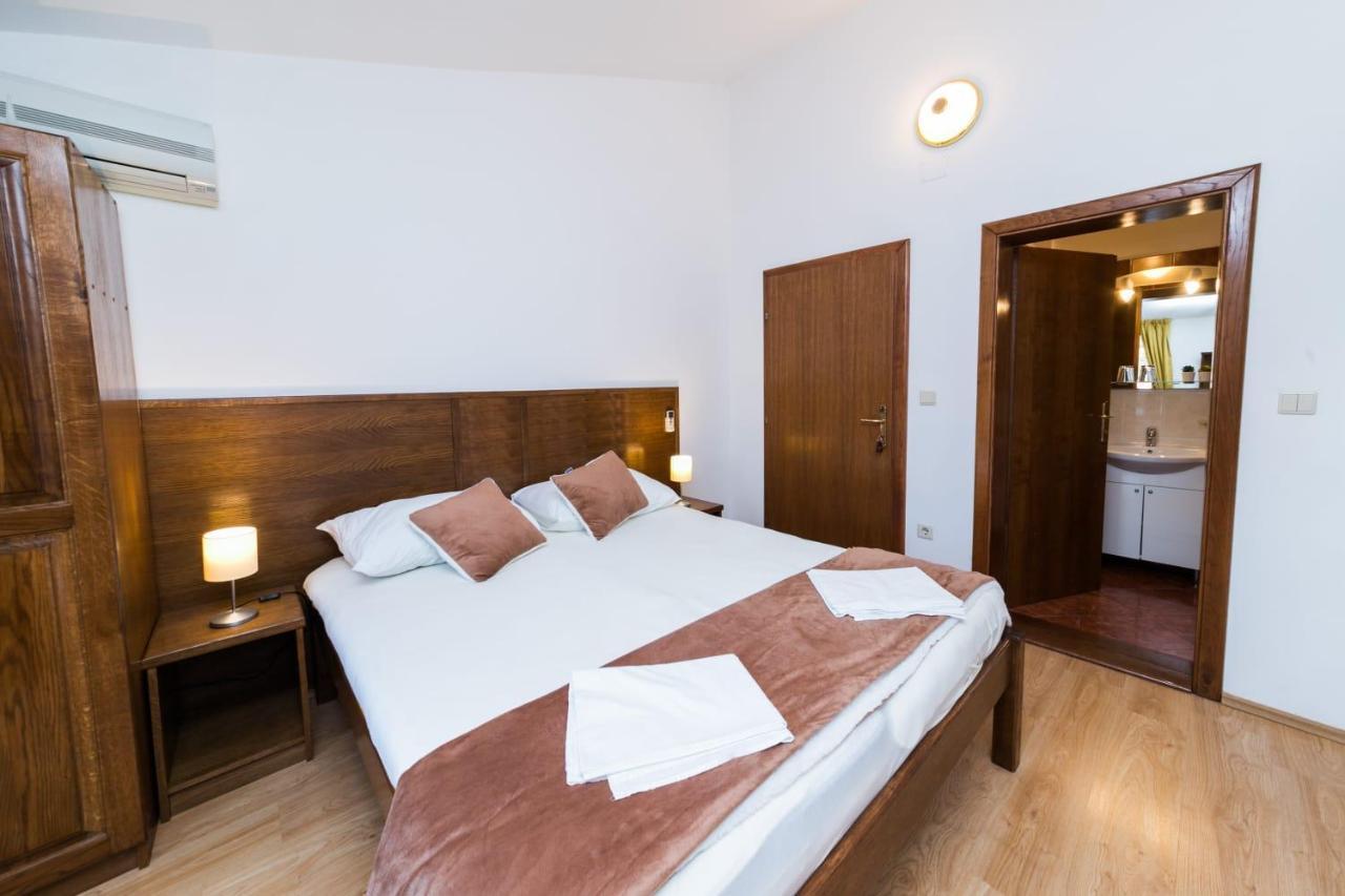 باغ Mb Pag Bed&Breakfast المظهر الخارجي الصورة