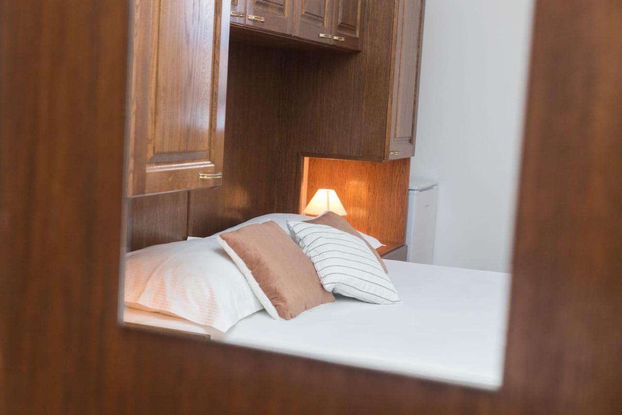باغ Mb Pag Bed&Breakfast المظهر الخارجي الصورة
